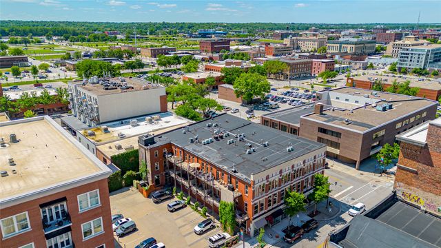 507 E Locust Street 207, Des Moines, IA 50309