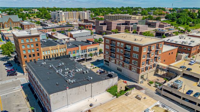 507 E Locust Street 207, Des Moines, IA 50309