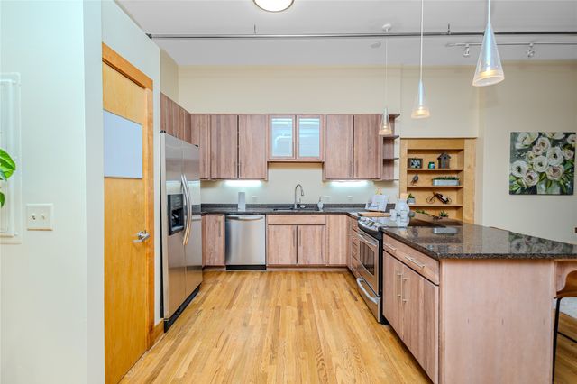 507 E Locust Street 207, Des Moines, IA 50309