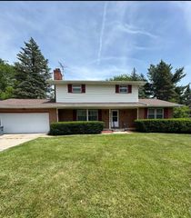 5345 Birchtree Court, Flint Twp, MI 48532