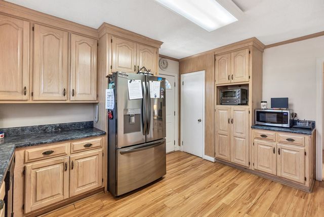 105 W Church Street, Iva, SC 29655