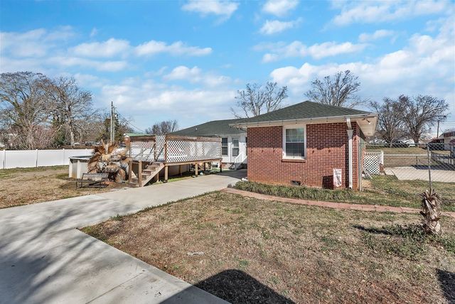 105 W Church Street, Iva, SC 29655