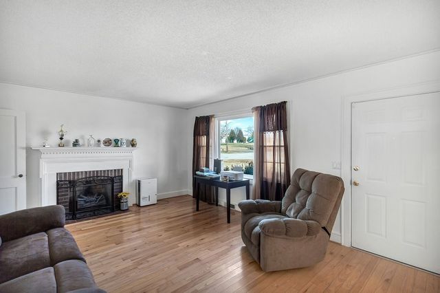 105 W Church Street, Iva, SC 29655