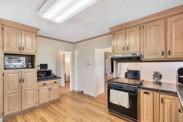 105 W Church Street, Iva, SC 29655