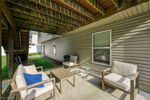 123 quartz Avenue, Peninsula, OH 44264