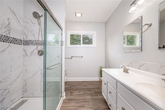 123 quartz Avenue, Peninsula, OH 44264