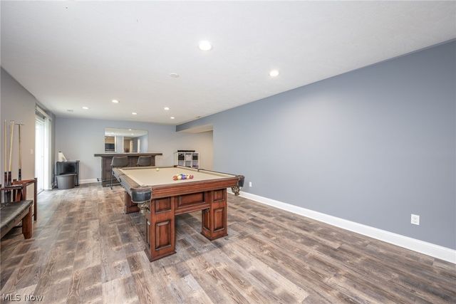 123 quartz Avenue, Peninsula, OH 44264