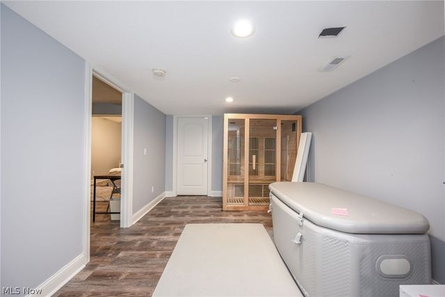 123 quartz Avenue, Peninsula, OH 44264