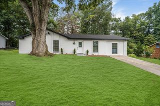6073 Fieldcrest Drive, Morrow, GA 30260