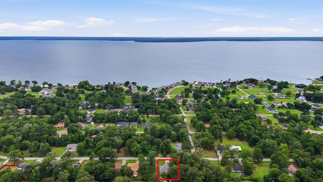 387 Autumn Lane, Livingston, TX 77351