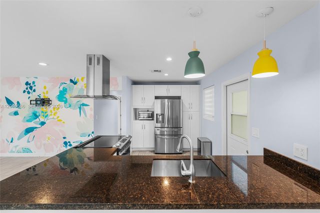 309 NW 43rd Ave, Plantation, FL 33317