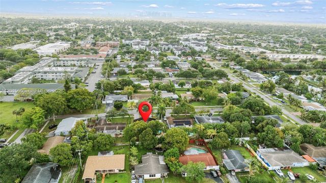 309 NW 43rd Ave, Plantation, FL 33317