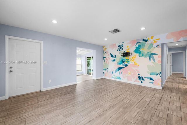 309 NW 43rd Ave, Plantation, FL 33317