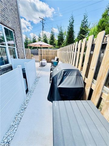 2 Gingerly Way, Greensboro, NC 27455