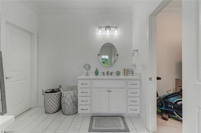 2 Gingerly Way, Greensboro, NC 27455