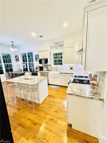 2 Gingerly Way, Greensboro, NC 27455