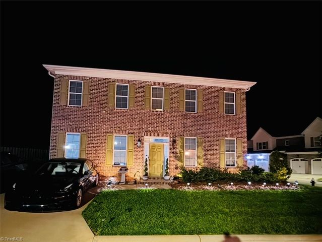 2 Gingerly Way, Greensboro, NC 27455