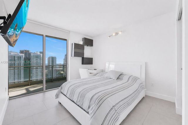 92 SW 3rd St 3611, Miami, FL 33130