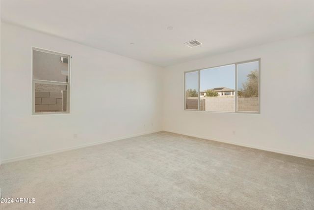 15664 W MERCER Lane, Surprise, AZ 85379