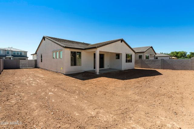15664 W MERCER Lane, Surprise, AZ 85379