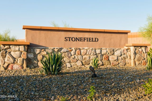 15664 W MERCER Lane, Surprise, AZ 85379