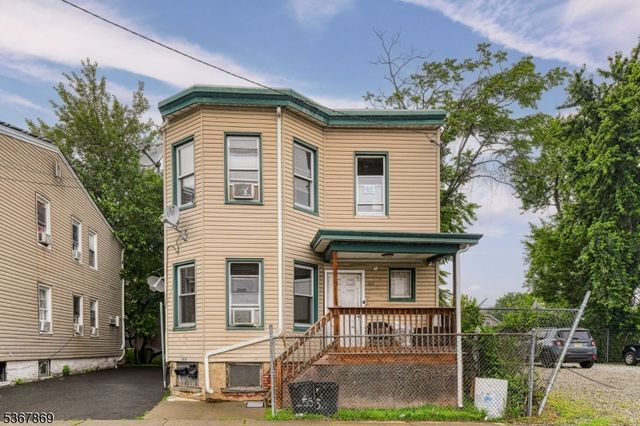 153 Keen St, Paterson City, NJ 07524