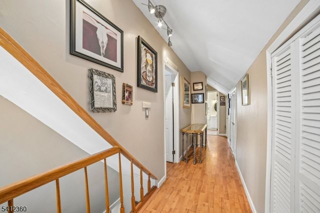 37 Lee Rd, Livingston Twp., NJ 07039