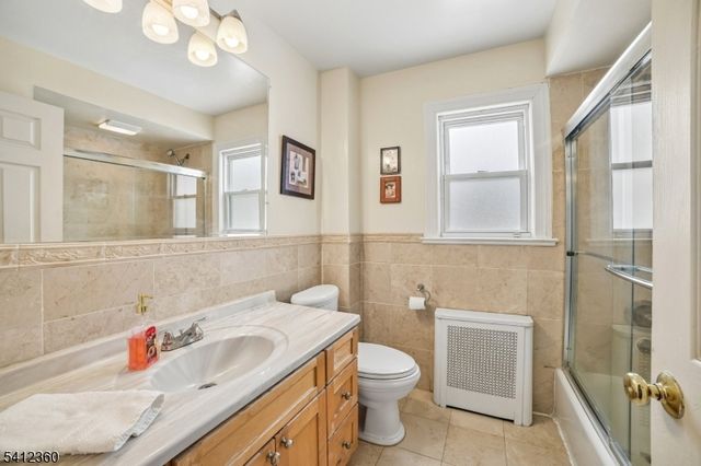 37 Lee Rd, Livingston Twp., NJ 07039