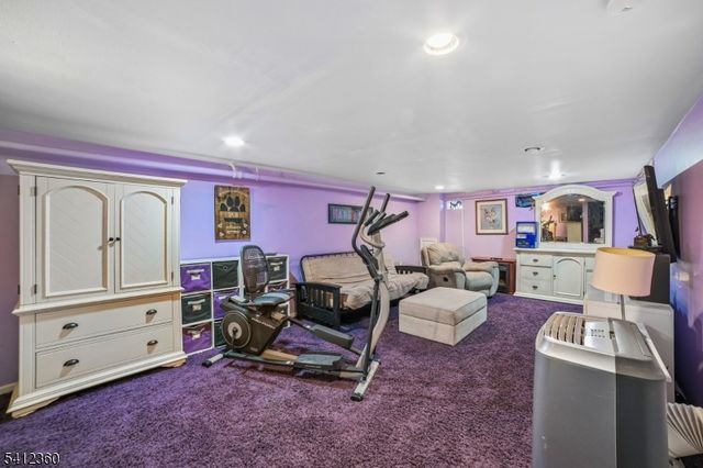 37 Lee Rd, Livingston Twp., NJ 07039