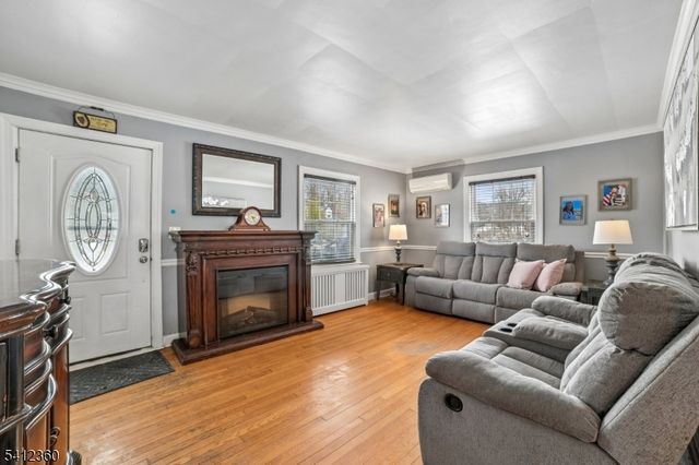 37 Lee Rd, Livingston Twp., NJ 07039