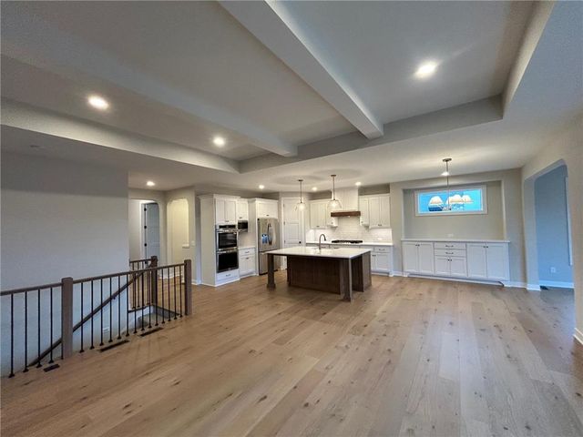 4048 Arbor Drive, Woodbury, MN 55129
