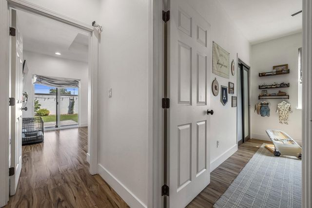 1726 Gwendolyn Ave, Escalon, CA 95320