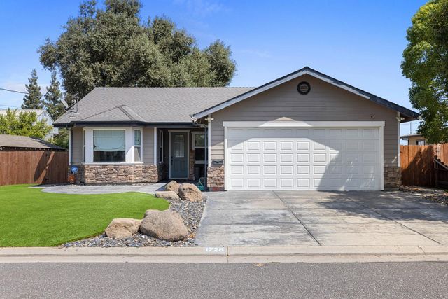 1726 Gwendolyn Ave, Escalon, CA 95320