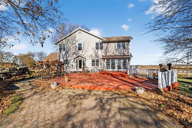 W1905 HWY H, New Holstein, WI 53061