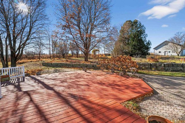 W1905 HWY H, New Holstein, WI 53061