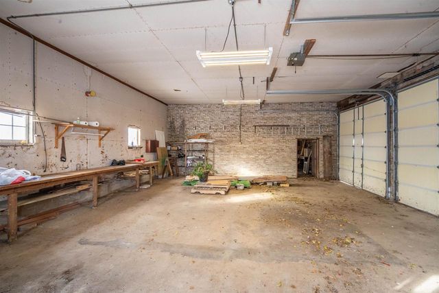 W1905 HWY H, New Holstein, WI 53061