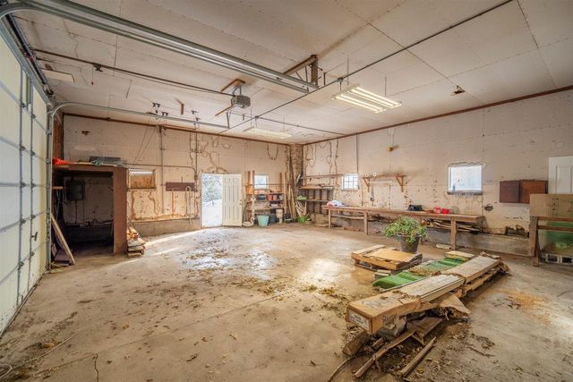 W1905 HWY H, New Holstein, WI 53061