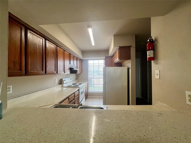 12652 Windsor Village Drive 2652, Houston, TX 77071