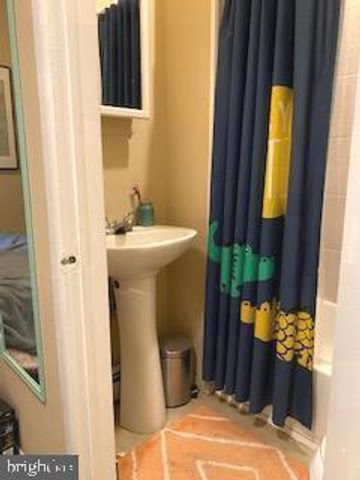 920 E PASSYUNK AVE, Philadelphia, PA 19147