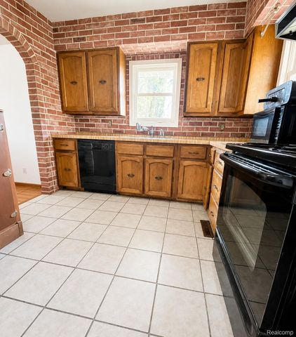 6109 E Baldwin Road, Grand Blanc Charter Township, MI 48439