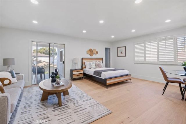 25 Rue Grand Ducal, Newport Beach, CA 92660