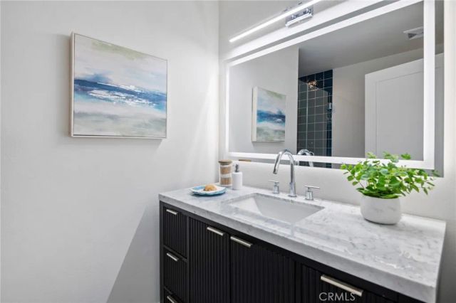 25 Rue Grand Ducal, Newport Beach, CA 92660