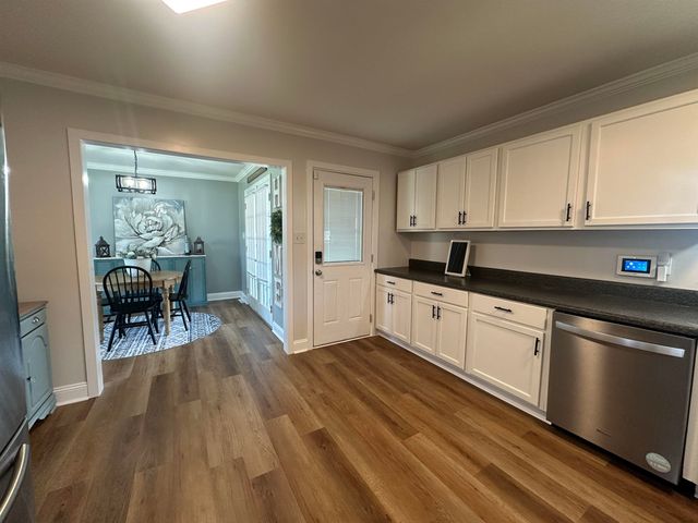 107 Avondale Dr., Gaffney, SC 29341