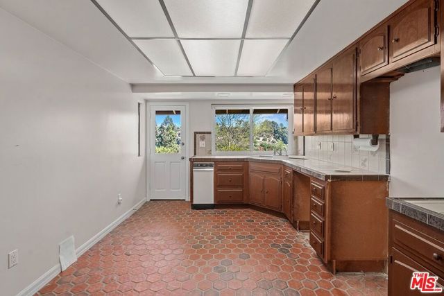 2654 Basil Lane, Los Angeles, CA 90077