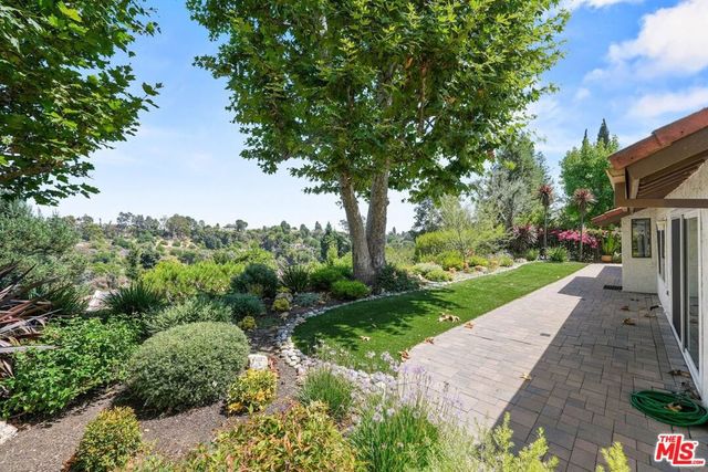 2654 Basil Lane, Los Angeles, CA 90077