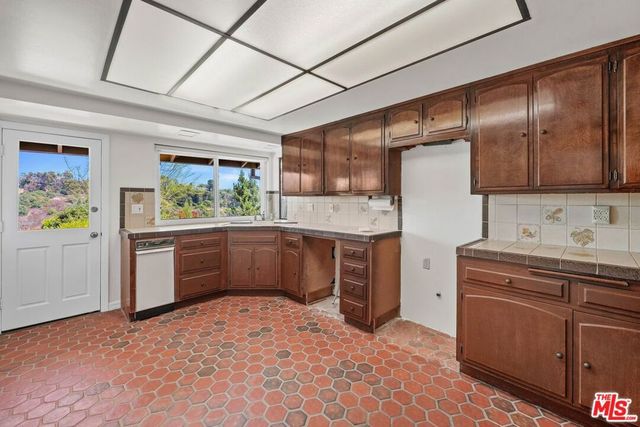 2654 Basil Lane, Los Angeles, CA 90077