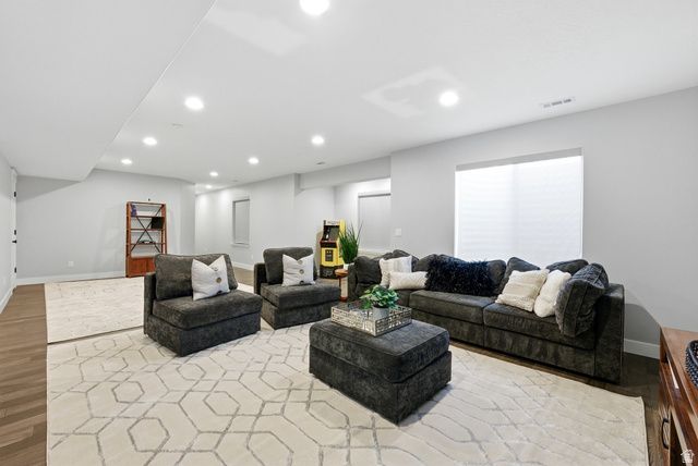 2872 W ROLLING CREEK WAY, South Jordan, UT 84095