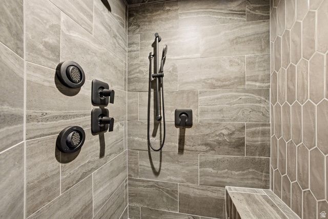 2872 W ROLLING CREEK WAY, South Jordan, UT 84095