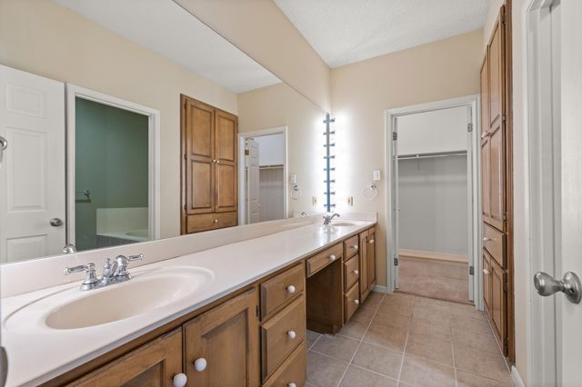 5512 Oakwood CV 162, Austin, TX 78731