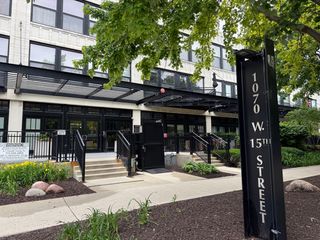 1070 W 15th Street 204, Chicago, IL 60608
